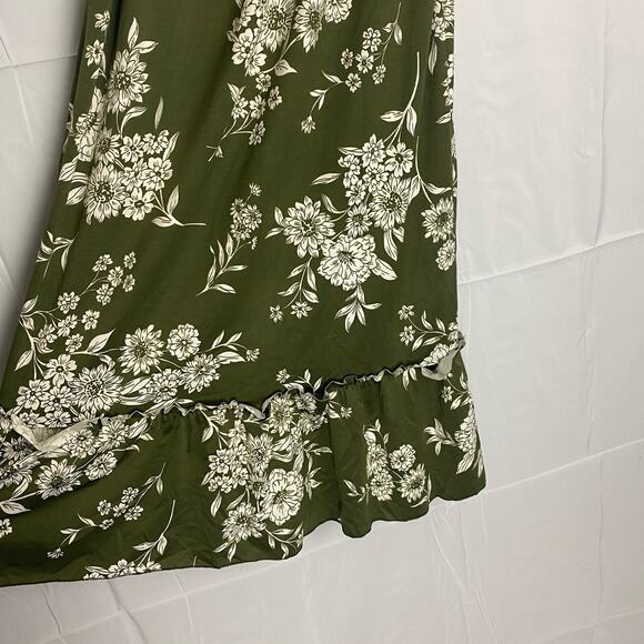 Green Floral Midi Dress by Velvet Torch, Size: XL, H: 49” x P2P: 13” - Picture 5 of 5